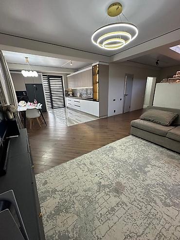 Долгосрочная аренда домов: 270 м², 6 комнат — 3