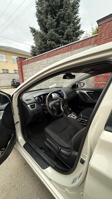 Hyundai: Hyundai Elantra: 2011 г., 1.8 л, Автомат, Бензин, Седан