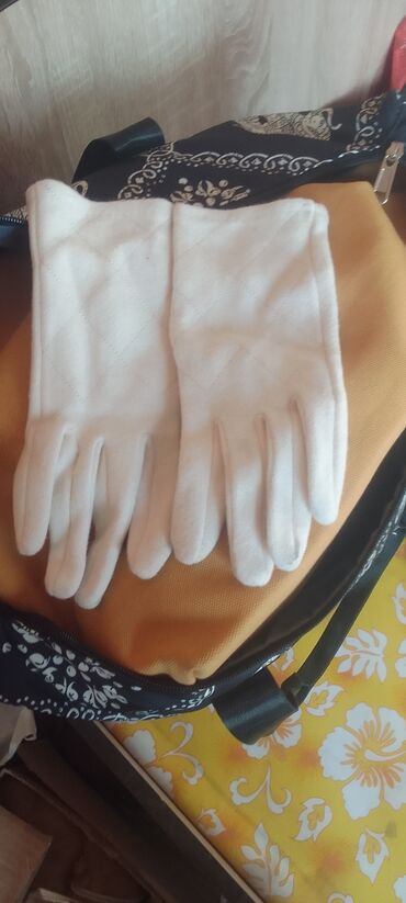 сепочка кумуш: Кол каптар, Аялдарга, Жаңы, түсү - Ак