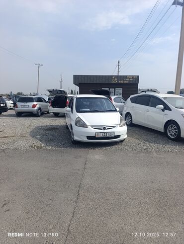 купить чехлы на гольф 4: Honda Fit: 2004 г., 1.3 л, Автомат, Бензин, Универсал