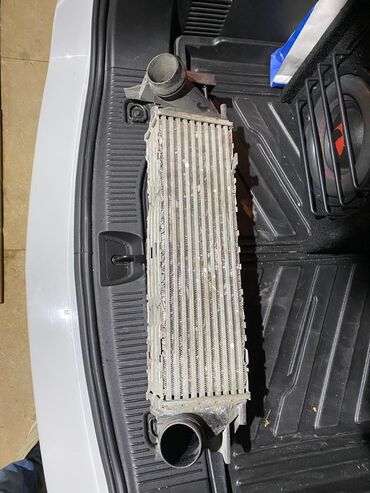 купить масляный радиатор: Avtomobil BMW. F10 üçün interkuler (hava-soyuducu radiator). - Turbo