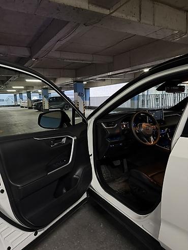 сапок расрочка: Toyota RAV4: 2019 г., 2.5 л, Вариатор, Гибрид, Кроссовер — 8