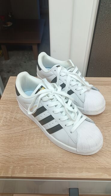 Кроссовки и спортивная обувь: Кроссовки, 38, Adidas, Новый, цвет - Белый, Самовывоз at lalafo.kg Кроссовки и спортивная обувь: Кроссовки, 38, Adidas, Новый, цвет - Белый, Самовывоз