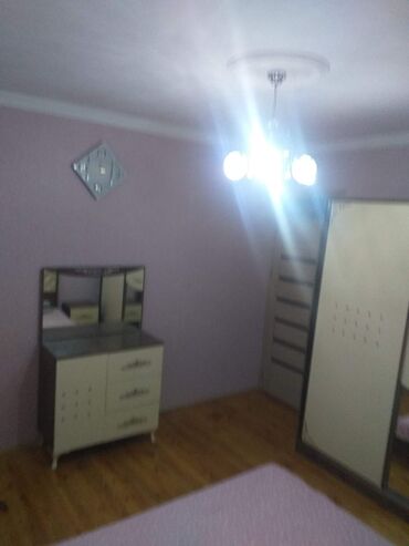 new house əmlak şirkəti: 3 otaqlı, 120 kv. m, Orta təmir