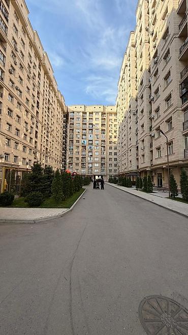 turan: 3 комнаты, 90 м², Азия Молл Элитка, 11 этаж, Евроремонт — 1
