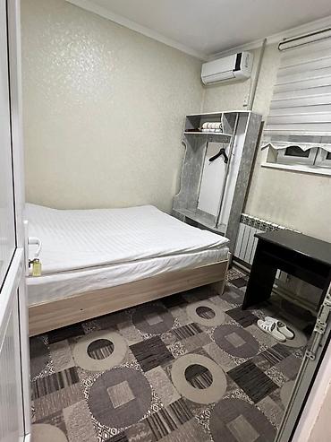 Гостиницы, отели (Посуточная аренда комнат): Хостел/общежитие — комнаты с несколькими спальными местами - — 10