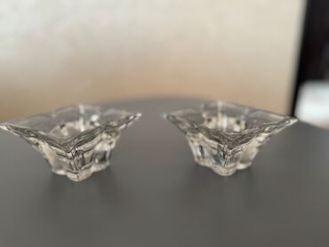 şamdam: Minimalist stildə şamdanlar. Vəziyyəti əladır. İç hissəsi dərindir