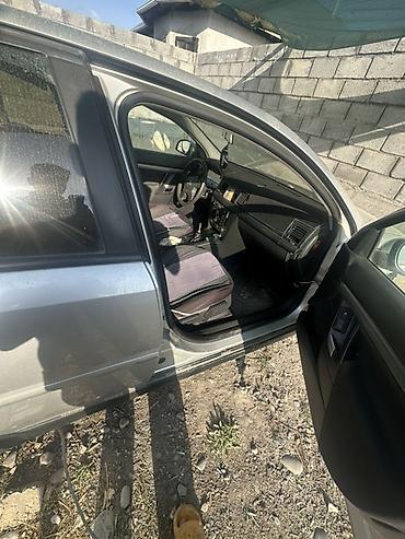 салон на гольф 4: Opel Vectra: 2002 г., Механика, Седан — 4
