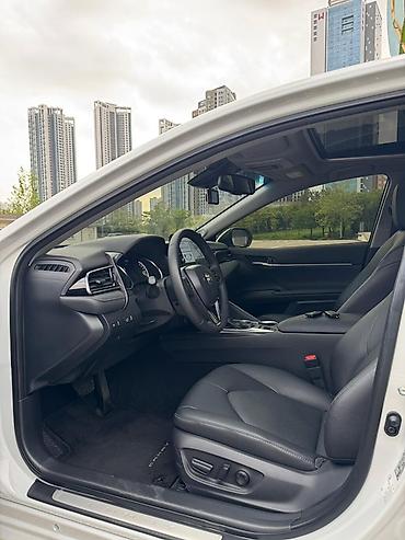 ls 470: Toyota Camry: 2023 г., 2.5 л, Автомат, Гибрид, Седан — 8