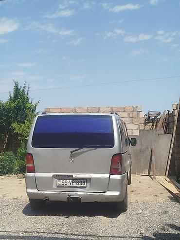 mercedes benz vito teker: Mercedes-Benz Vito mikroavtobus - Korpus: gümüşü rəng, 3 yan qapı — 3