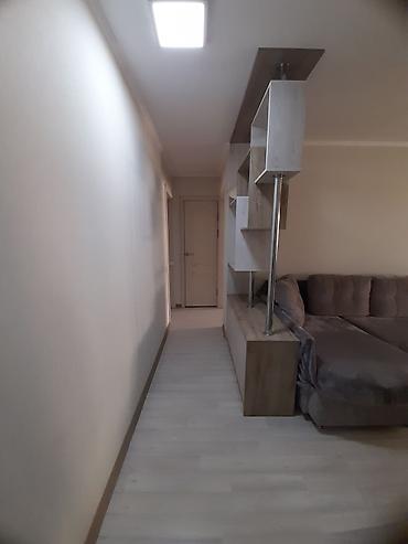 сдаю 4 комнатную квартиру: 3 комнаты, 55 м², 104 серия, 5 этаж, Евроремонт — 3