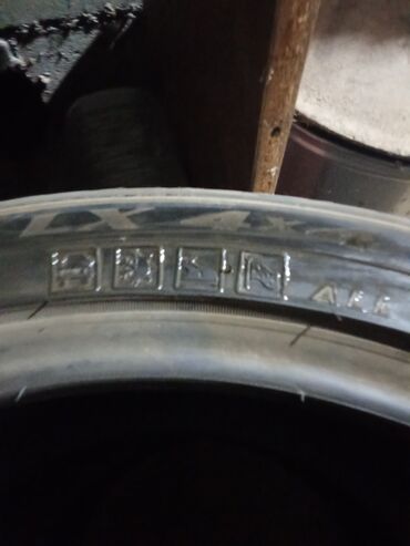 фуры тягач: Комплект летних шин 275/40 ZR22 - Размер: 275/40 ZR22 (радиальные