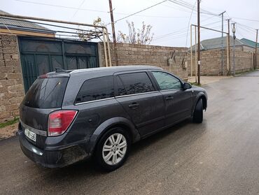 Opel: Opel Astra: 1.3 l | 2009 il 271634 km Universal — 4