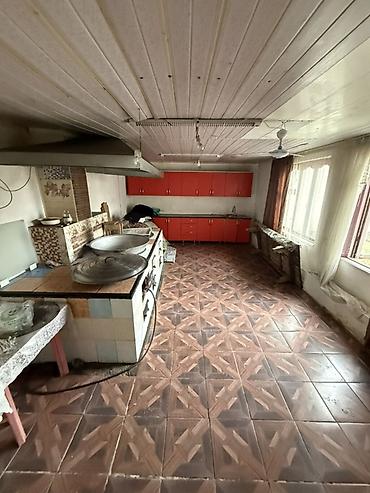 Долгосрочная аренда домов: 200 м², 4 комнаты — 4