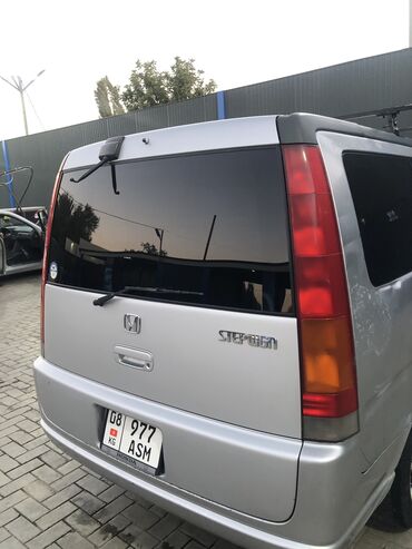 Honda: Honda Stepwgn: 2000 г., 2 л, Автомат, Газ, Минивэн — 2