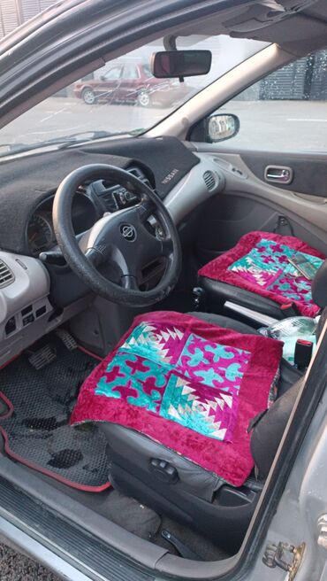 Nissan: Nissan Almera Tino: 2002 г., 2 л, Вариатор, Бензиновая, Хэтчбэк — 10