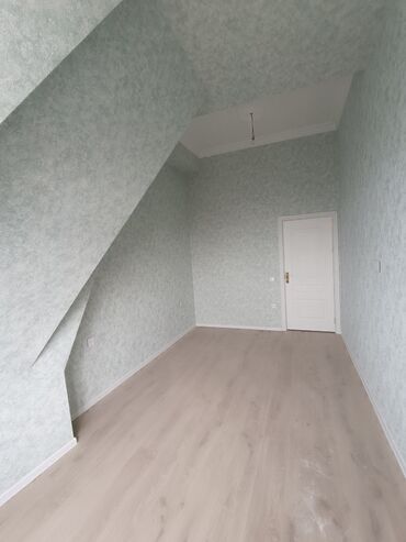 Uzunmüddətli kirayə mənzillər: Sumqayıt şəhəri Bulvar Mirvaridən qanuni 3 otaqlı mənzil boş vəziyətdə — 20