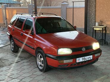 авто для такси: Volkswagen Golf: 1996 г., 2 л, Механика, Бензин, Универсал