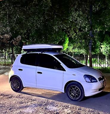 японка машина: Toyota Yaris: 2001 г., 1.3 л, Механика, Бензин, Хэтчбэк — 1