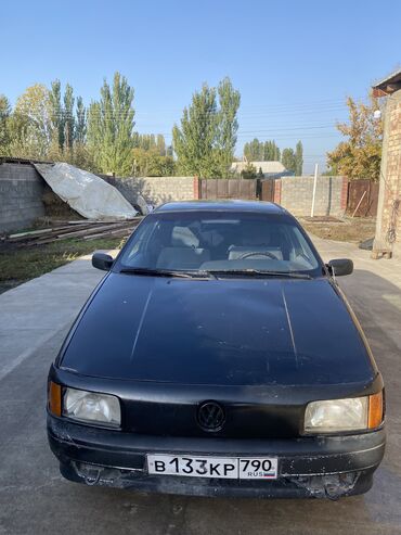 плестейшн 3: Volkswagen Passat: 1990 г., 1.8 л, Механика, Бензин, Седан