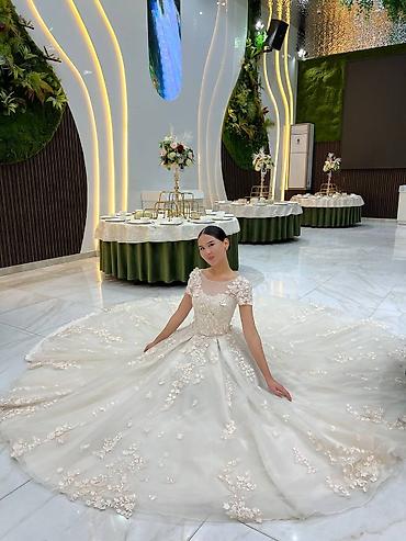 Свадебные платья: ❗Акция прокат и на продажу - Силуэт: пышная балльная юбка с длинным — 4