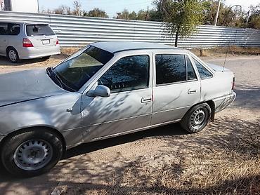 неки: Daewoo Nexia: 1994 г., 1.5 л, Механика, Бензин, Седан — 5