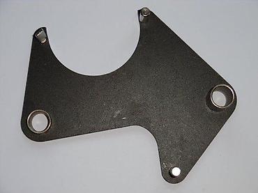 Ostali pribor i dodaci za alate: Adapter/ploca za ugradnju alternatora – univerzalni nosač - Masivna — 1