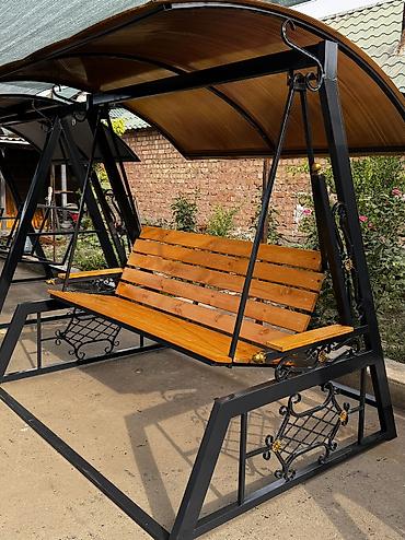 Мебель: Тапчан 25 x 25 x 1 м, Металл — 4