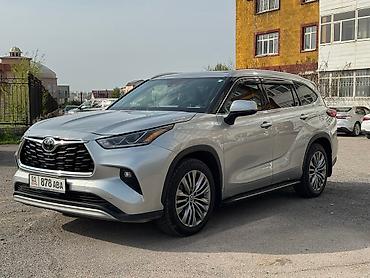 platinum: Toyota Highlander: 2021 г., 3.5 л, Автомат, Бензин, Кроссовер — 2