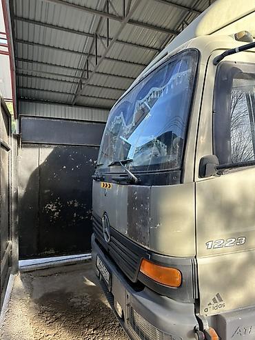 mersedes gl: Mercedes-Benz Atego 1223 tentli yük maşını Xüsusiyyətlər: - Model — 3