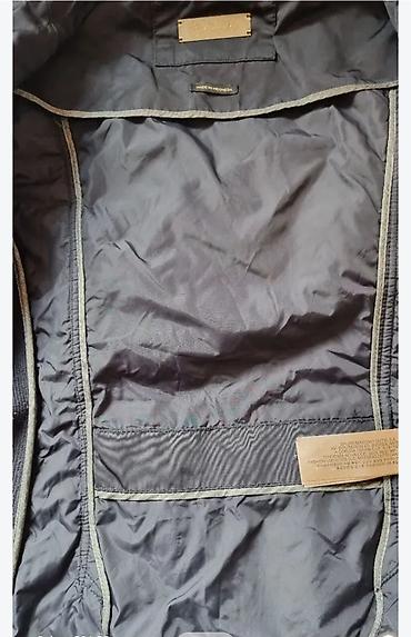 kožna jakna s: Massimo Dutti ženska štepana jakna, tamnoplava - Elegantna, lagana — 5