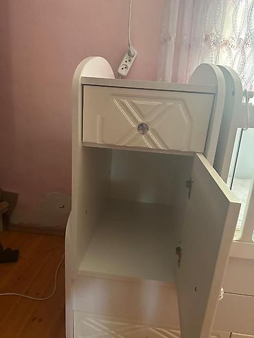 ikinci el barbi evi: Oğlan və qız üçün, İşlənmiş, Dördbucaq, Beşik, Dəstsiz, Matras ilə — 5