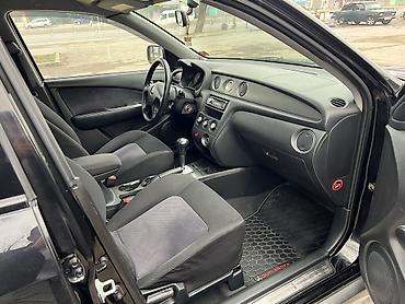 Mitsubishi: Mitsubishi Outlander: 2005 г., 2.4 л, Автомат, Газ, Универсал — 15