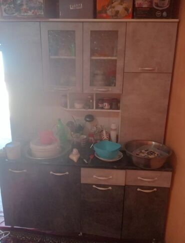 Другая посуда и кухонный инвентарь: Кухонный мойкасы менен сатылат срочно Высота 2м длина 150см