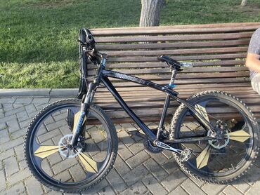 velosiped oturacağı: İşlənmiş Dağ velosipedi 26", sürətlərin sayı: 24