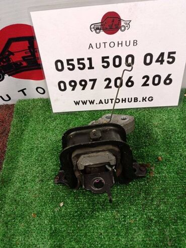 автомобиль ниссан марч: Подушка TOYOTA PLATZ SCP11 1SZ-FE 1 2002 (б/у)