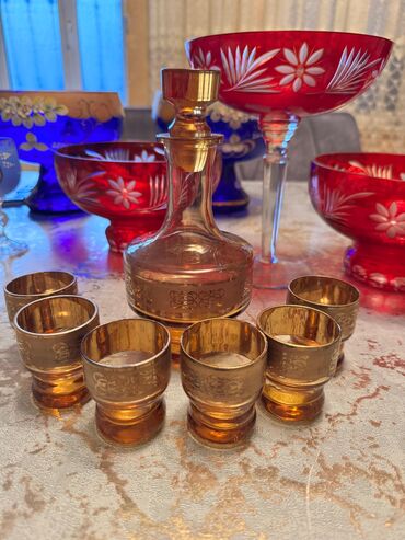 Beşiklər: Oğlan və qız üçün, Dördbucaq, Beşik, Dəstsiz, Matras ilə, Yellənmə mexanizm ilə — 5