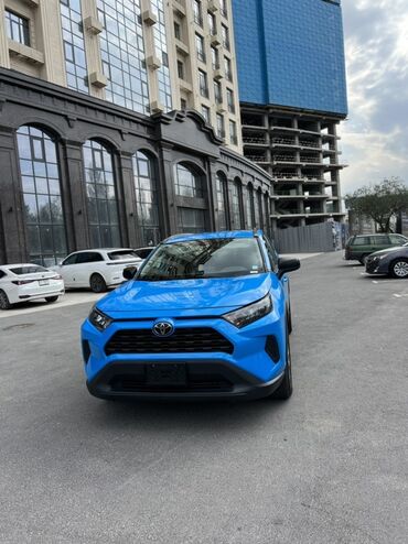 ижара машине: Продаю Тайоту RAV4 4vd Год 2019 Объем 2.5 бензин Свеже пригнана Без
