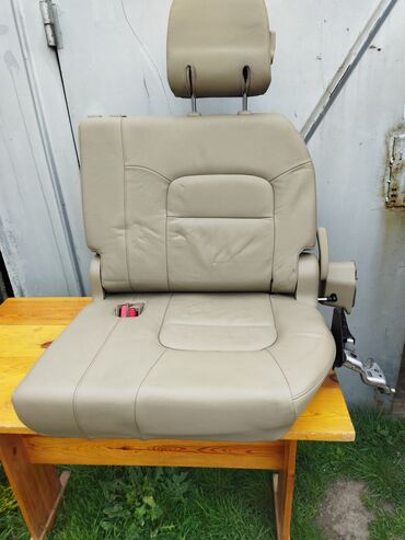 тайота ленд круизер: Третий ряд сидений, Кожа, Toyota 2008 г., Б/у, Оригинал, Япония