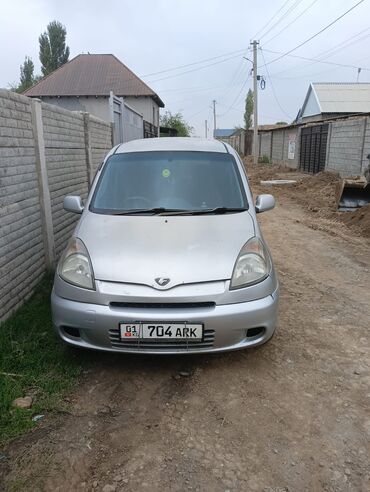 tayota yaris: Toyota Funcargo: 2000 г., 1.3 л, Автомат, Бензин, Вэн/Минивэн