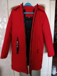 Toy paltarları və aksesuarları: 3-4 dəfə geyinilib. oğlan qız fərq etməz. oğlan uşağı aldırdı sonra