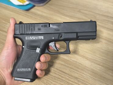 пистолет для скоб: Пистолет Glock 19, (9 мм). Маркировка на затворе: “G19 AUSTRIA 9x19”