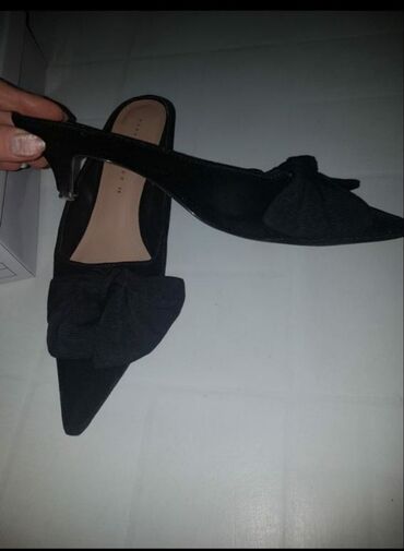 Women's Sneakers and athletic shoes: Zara zakuj az geyilib