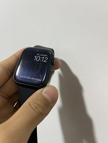 galaxy 6: Смарт-часы Apple Watch в черном цвете с черным силиконовым ремешком — 4