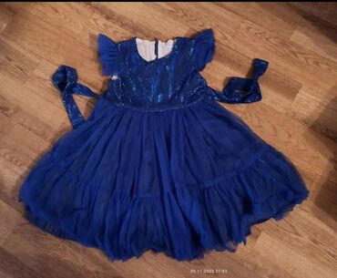 продаю старые вещи: Детское платье