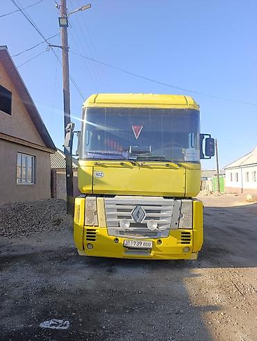man фура: Тягач, Renault, 2005 г., Тентованный — 1