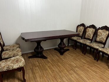 кухонный мебели: Комплект стол и стулья Для зала, Б/у