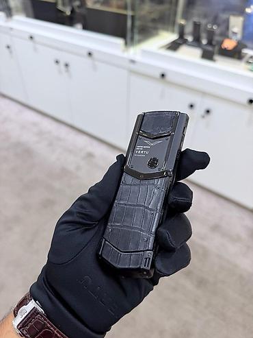 qizil nomreler: Vertu 4 GB, rəng - Qızılı, Düyməli — 3