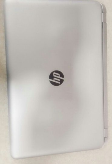 hp pavilion 17: Hp pavilion model 17 korpusu klaviatura ve touchpad islekdir butun