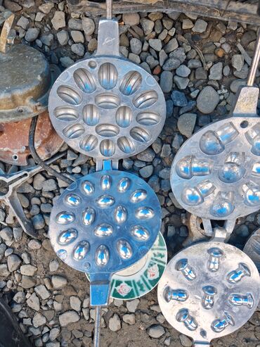 Digər texniki əl alətləri: Qarışıq köhnə əşyalar və alətlər dəsti Məhsulun tərkibi (şəkillərdə — 18